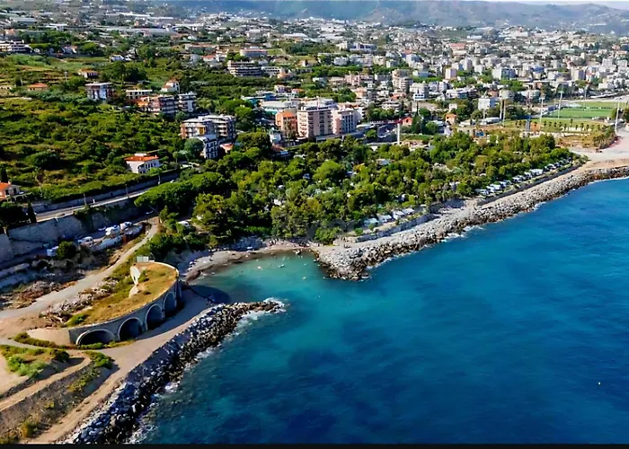 Pian Di Poma House 圣雷默